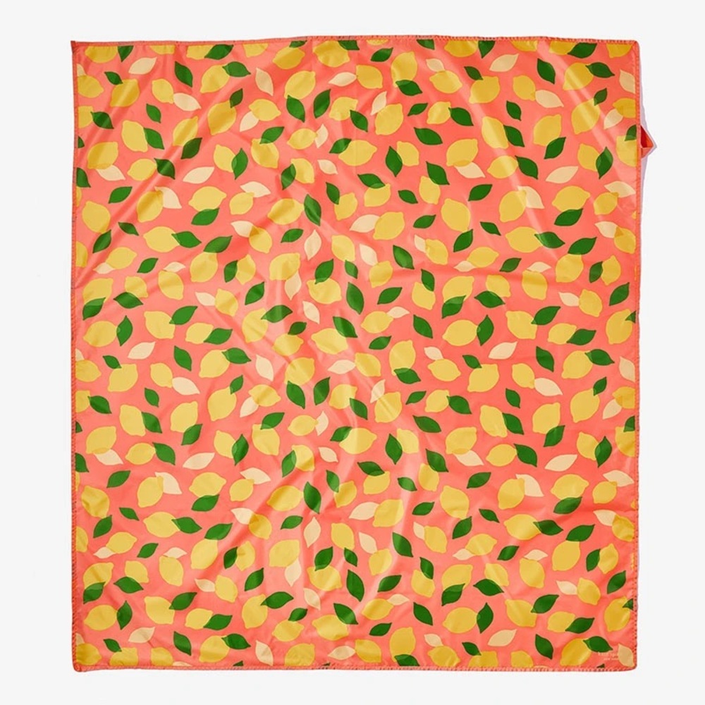 Kate Spade Picnic Blanket 100% Polyester lemon 🍋 print